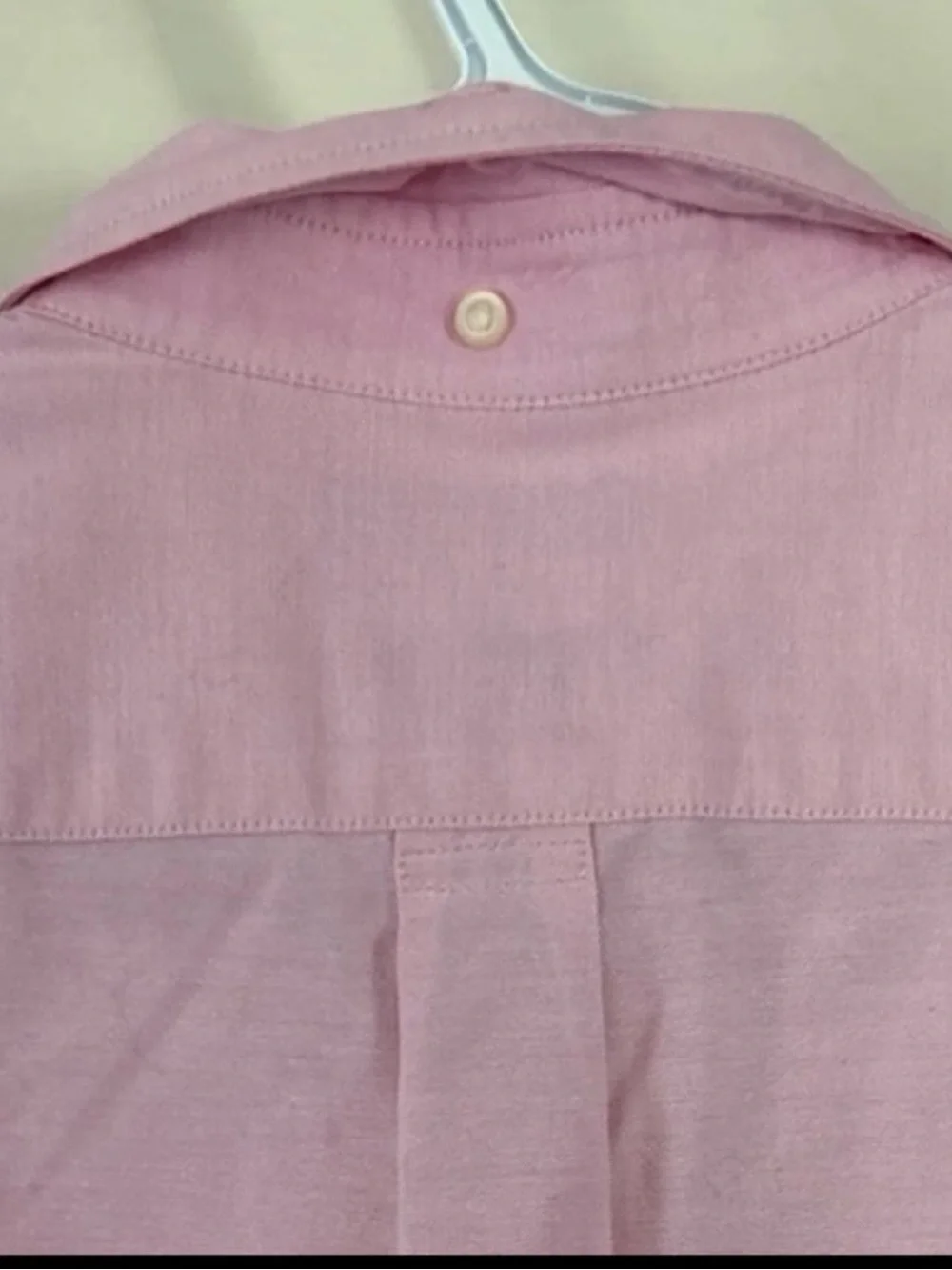 Banana Republic Men's Grant Fit Light Pink Button-Down Dress Shirt. Size Smal